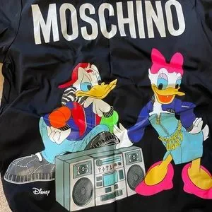 新品未使用　Ｈ＆Ｍ　MOSCHINO  ディズニー　Tシャツ　ドナルド　デイジー h&m moschino モスキーノコラボtシャツ ドナルド ディズニー